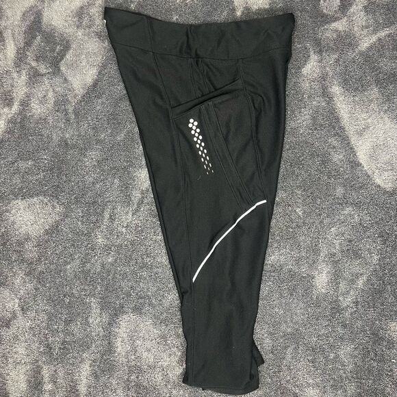 ASICS Women's Sz S Black Cropped Capri Athletic Leggings - Picture 1 of 4